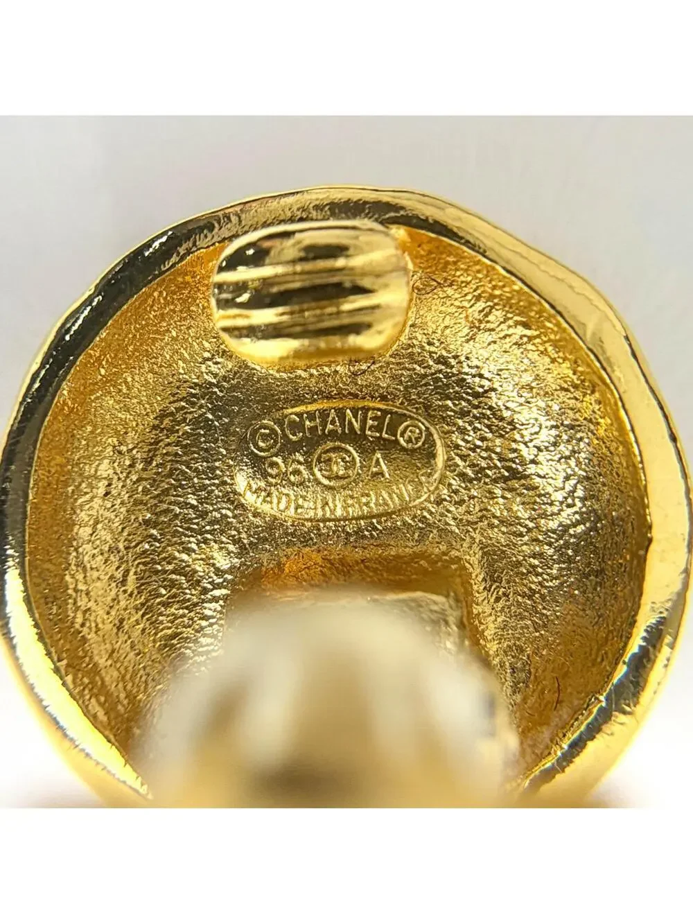 Chanel Cc Logo Round Clip-On Earrings #327518C70B